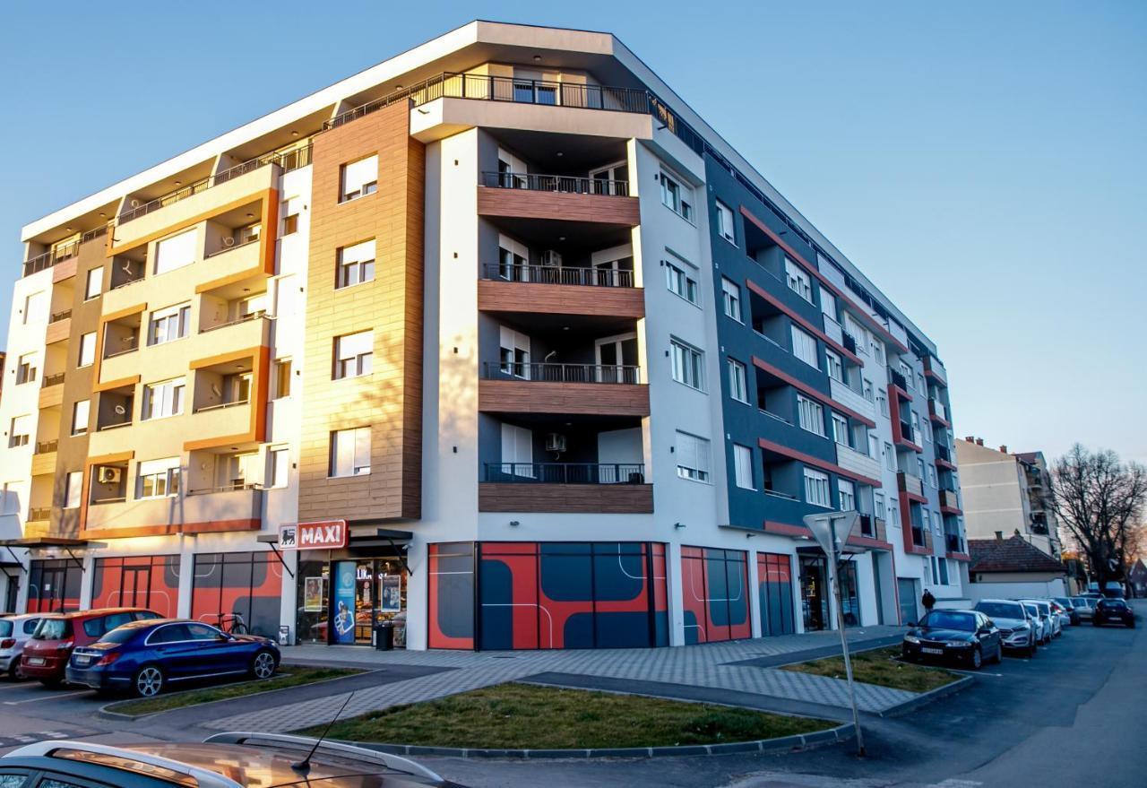 סובוטיקה Tik Tak Apartman מראה חיצוני תמונה