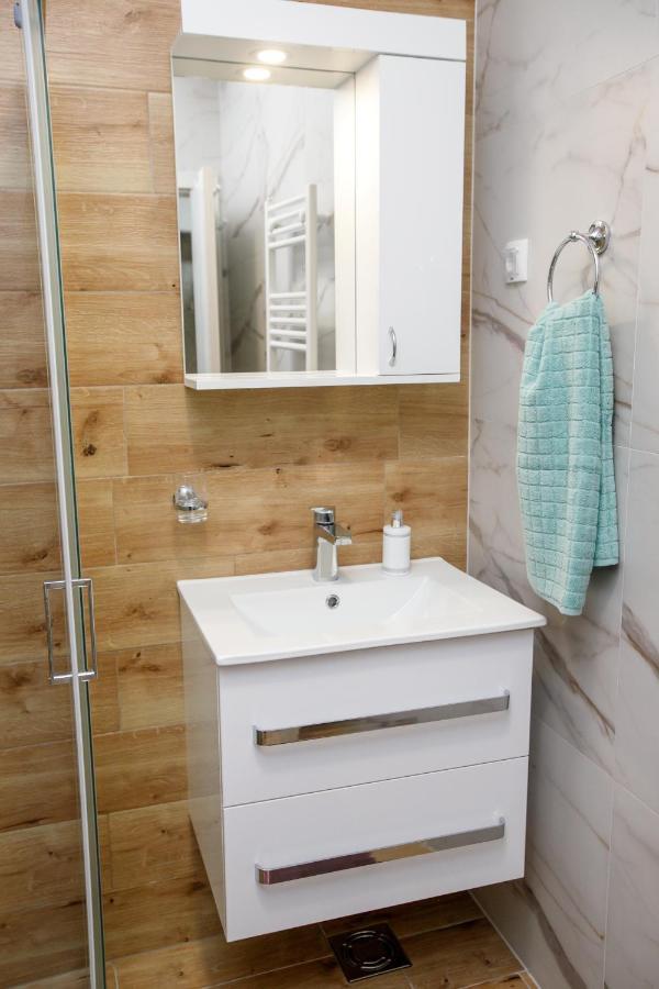סובוטיקה Tik Tak Apartman מראה חיצוני תמונה